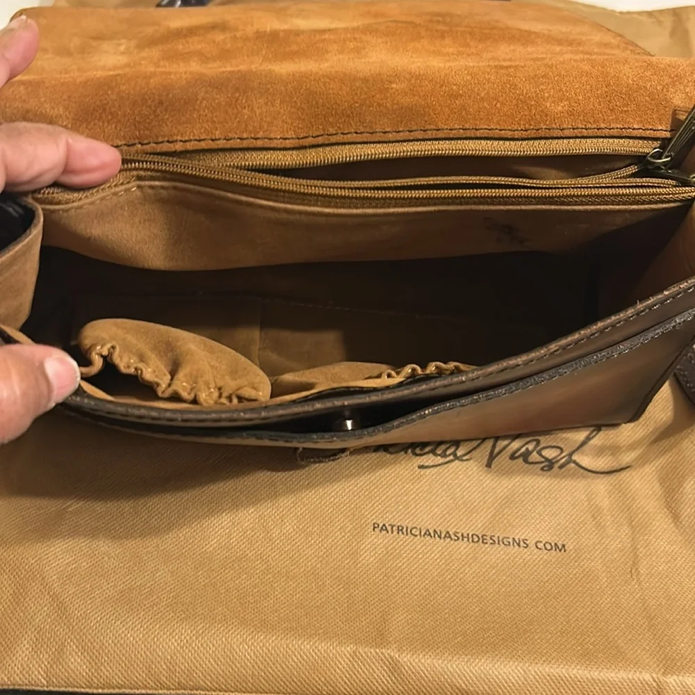 Patricia Nash Classic Crossbody Bag - Picture 6 of 9